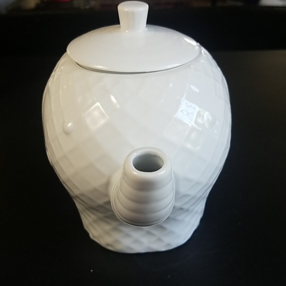 Boston Warehouse Dining Boston Warehouse Elephant Teapot White